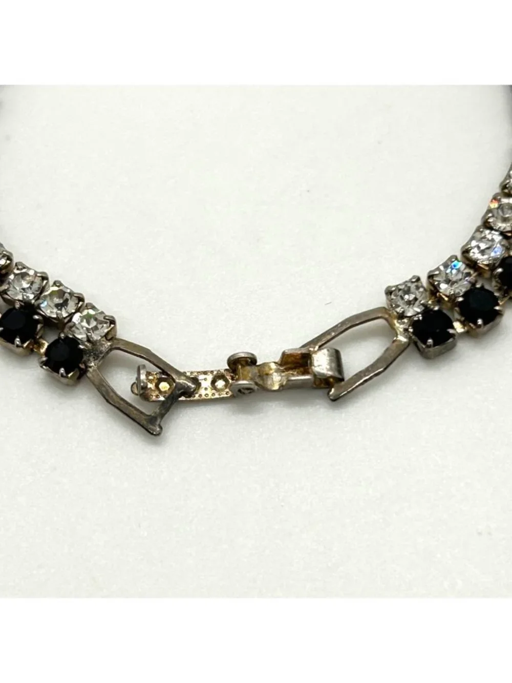 Vintage Tennis Bracelet With Black & Clear Rhinestones Silver Tone 6.5 Inches Lo - Picture 5 of 11